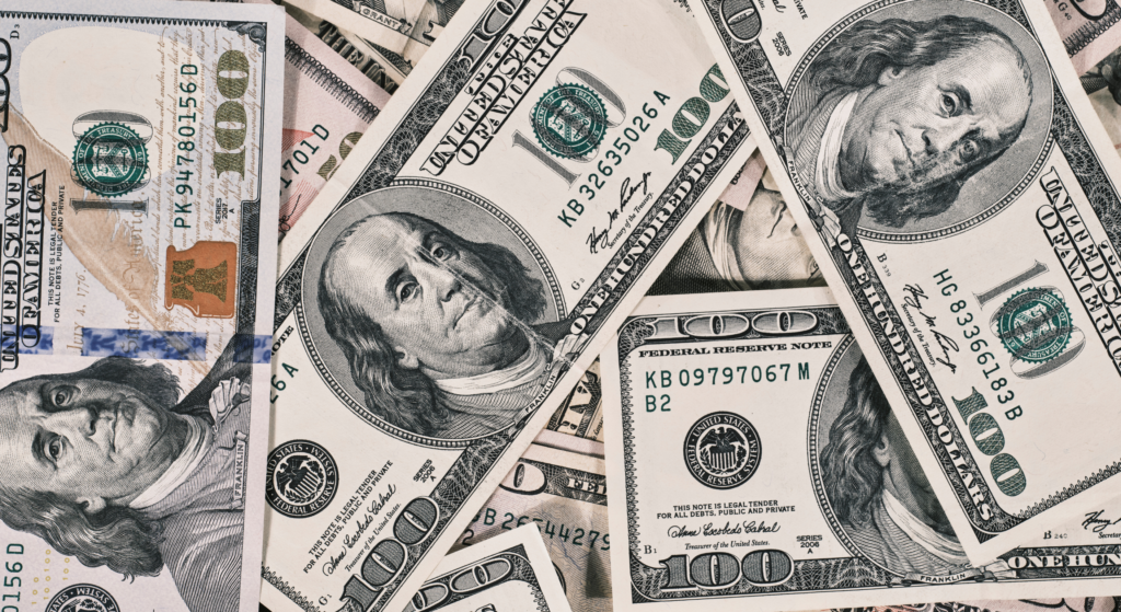 عادات يومية تمنعك من بناء الثروة